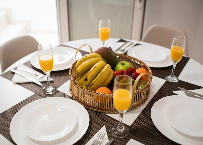 Апарт-отель Mar Bianco - Gay Men Only Маспаломас