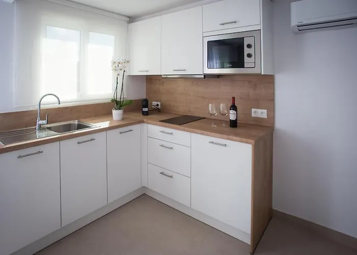 Mar Bianco - Gay Men Only Апарт-отель 4*