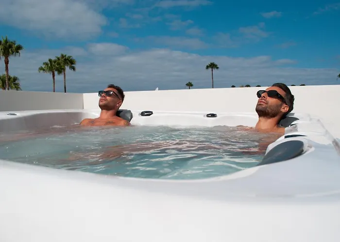 Апарт-отель Mar Bianco - Gay Men Only 4*