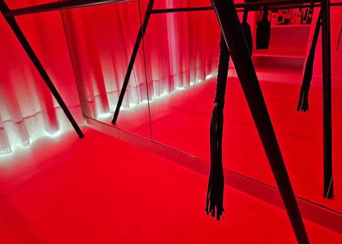 Апарт-отель Mar Bianco - Gay Men Only 4*