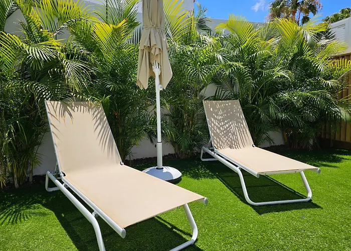 Mar Bianco - Gay Men Only Апарт-отель 4*