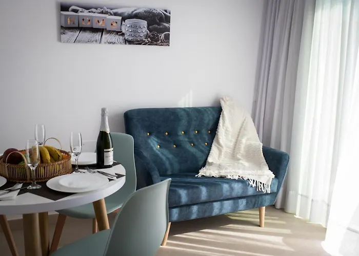Hotel apartamentowy Mar Bianco - Gay Men Only